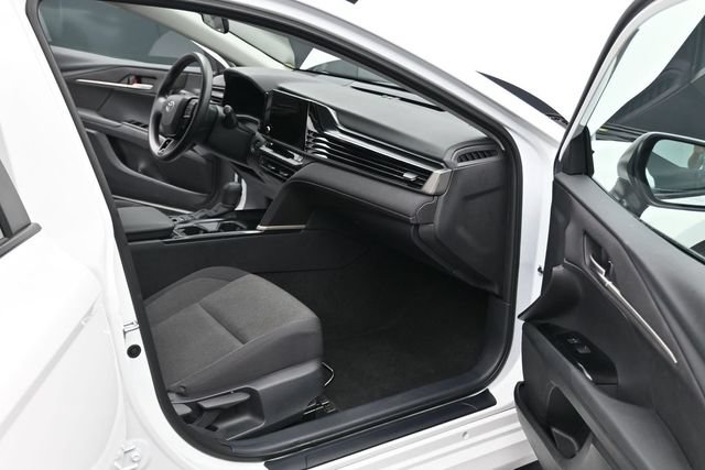 Used 2025 Toyota Camry LE FWD image 19