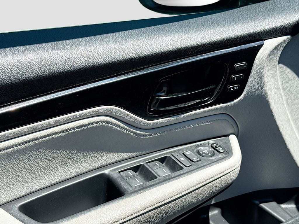 Used 2023 Honda Odyssey Touring image 18