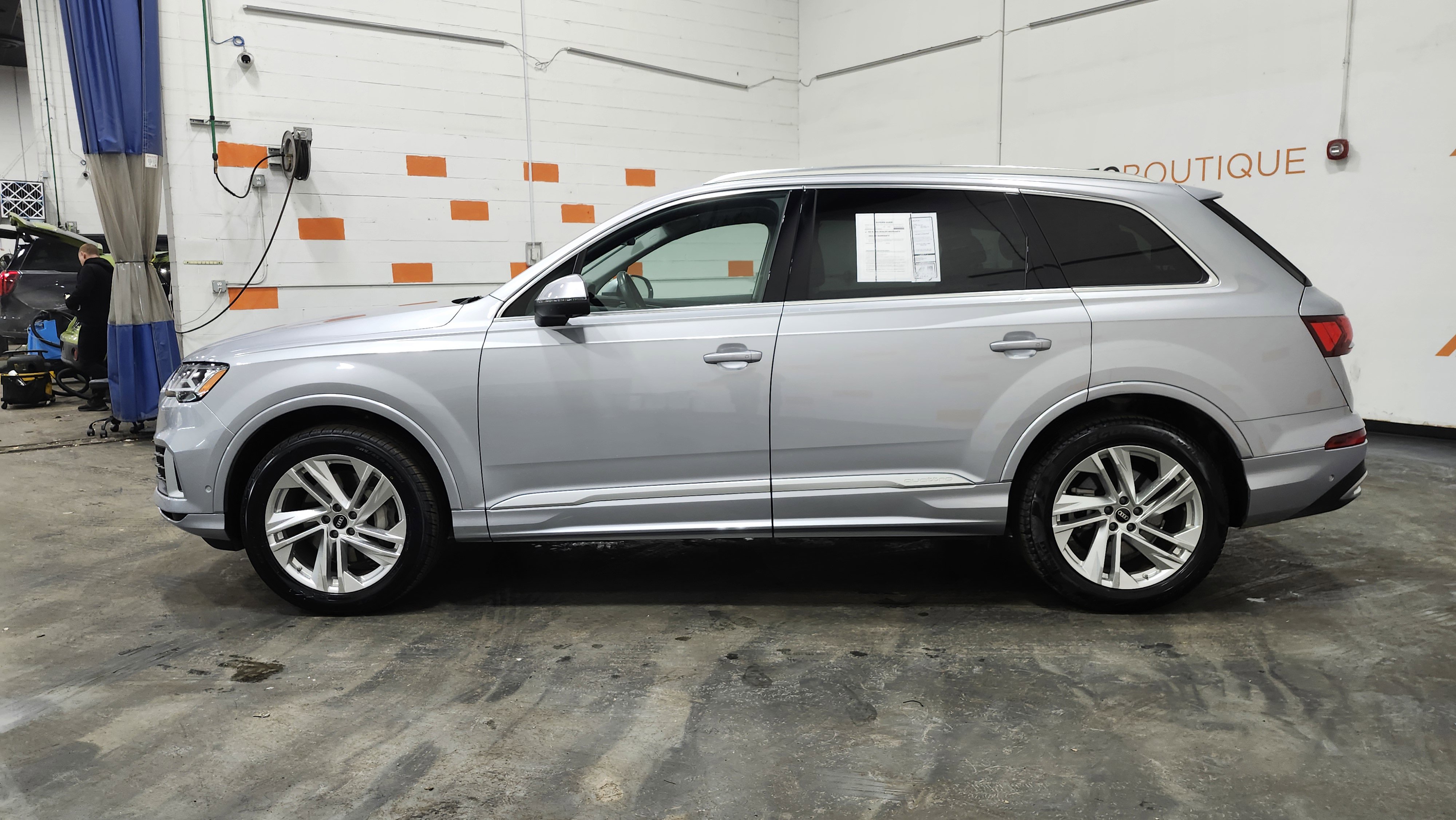 Used 2022 Audi Q7 Premium Plus w/ Premium Plus Package image 15