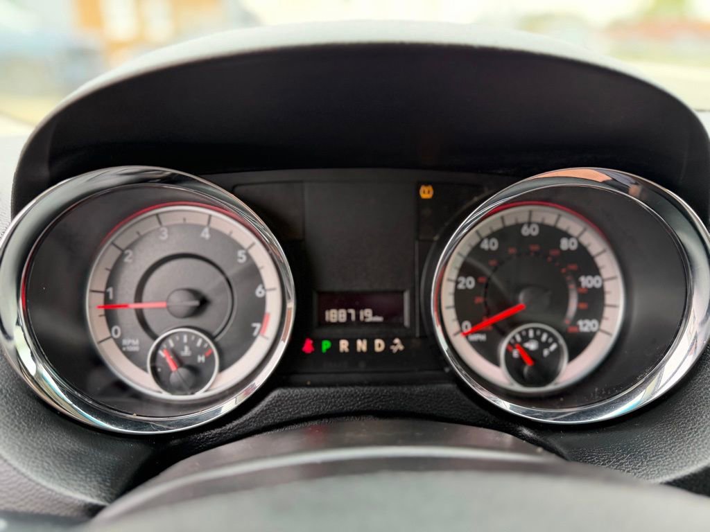 Used 2016 Dodge Grand Caravan American Value Package FWD image 22