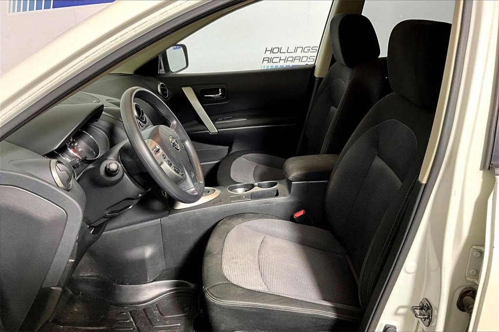 Used 2013 Nissan Rogue SV w/ Premium Pkg image 20