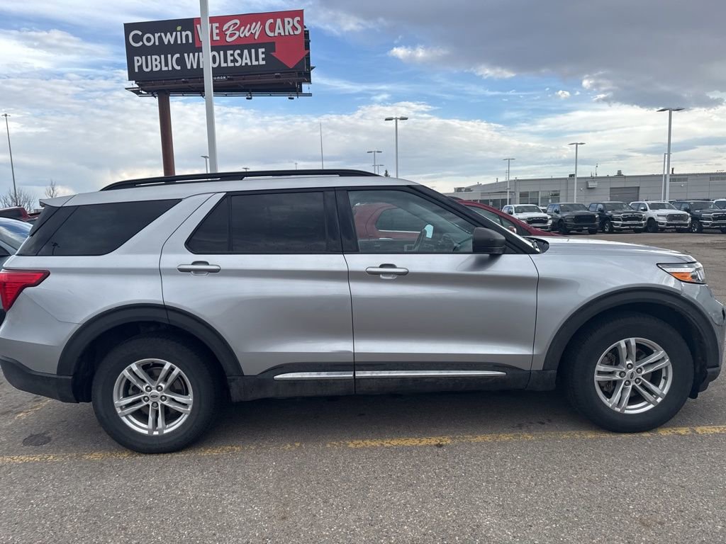 Used 2020 Ford Explorer XLT AWD/4WD image 9