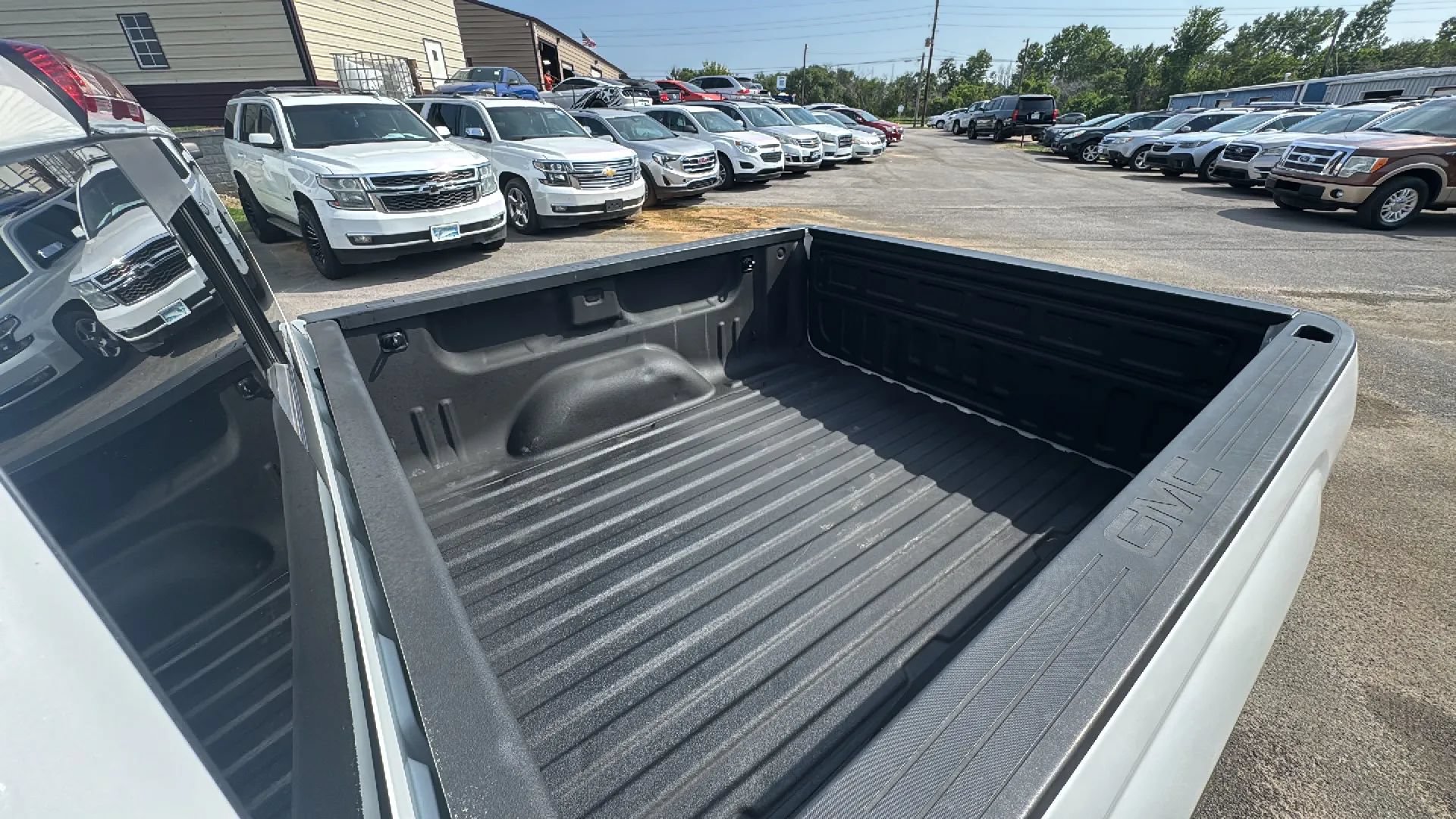 Used 2016 GMC Sierra 1500 Denali AWD/4WD image 27