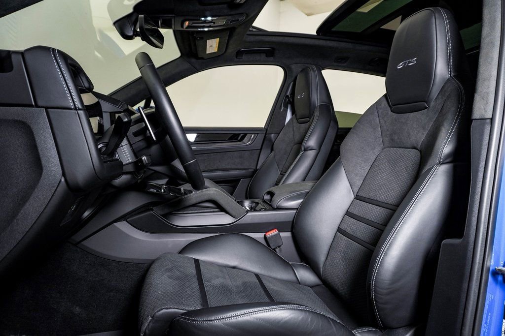 New 2025 Porsche Cayenne GTS AWD/4WD image 5