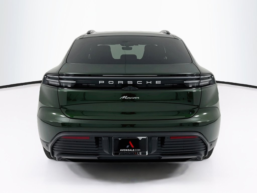 Certified 2025 Porsche Macan Electric RWD image 10