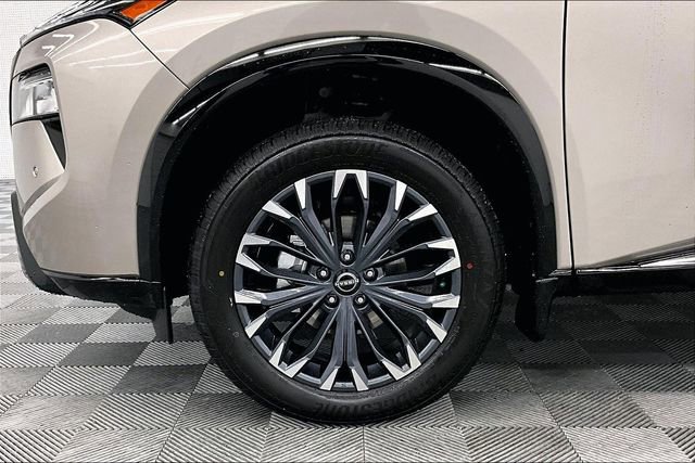 New 2026 Nissan Rogue Platinum image 12