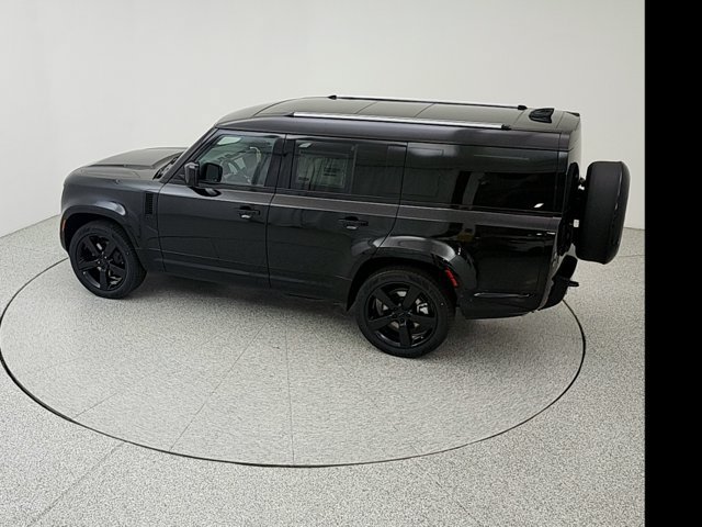 New 2026 Land Rover Defender 130 X-Dynamic SE AWD/4WD image 35