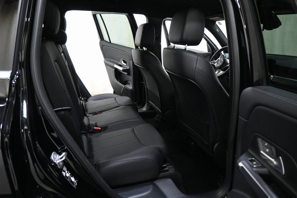 Used 2024 Mercedes-Benz GLB 250 4MATIC image 25