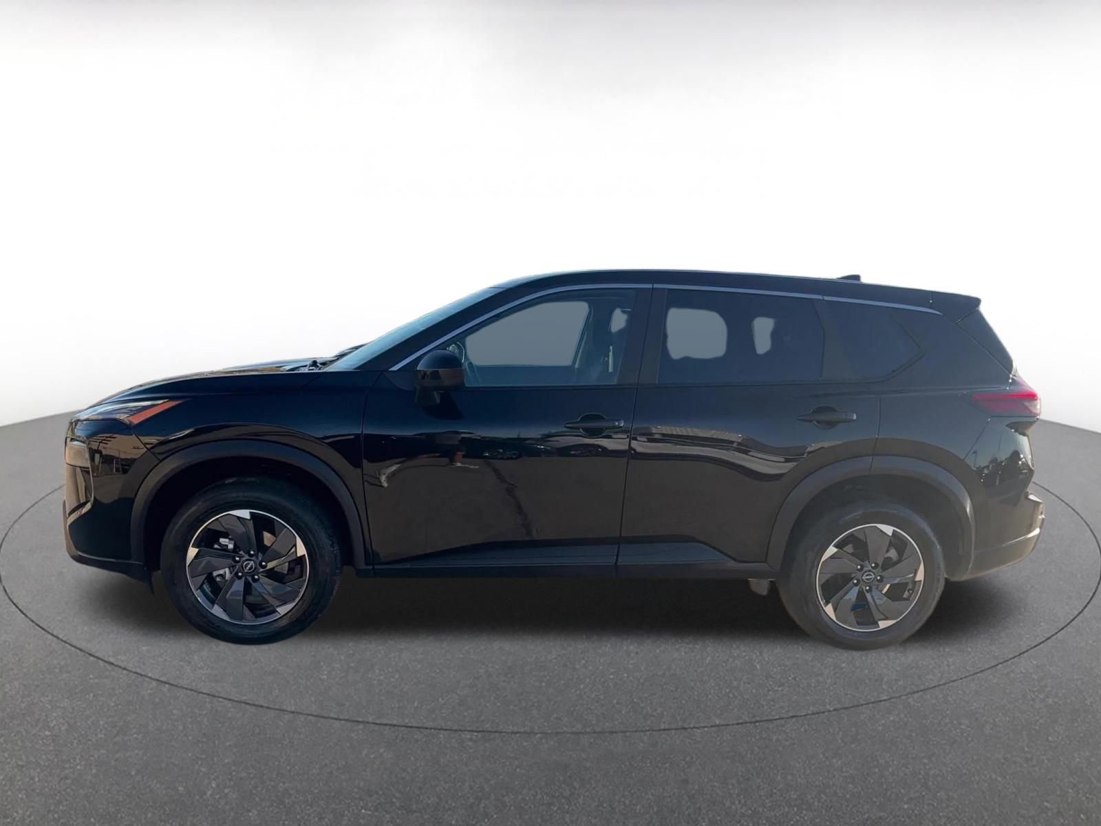 Used 2025 Nissan Rogue SV FWD image 9