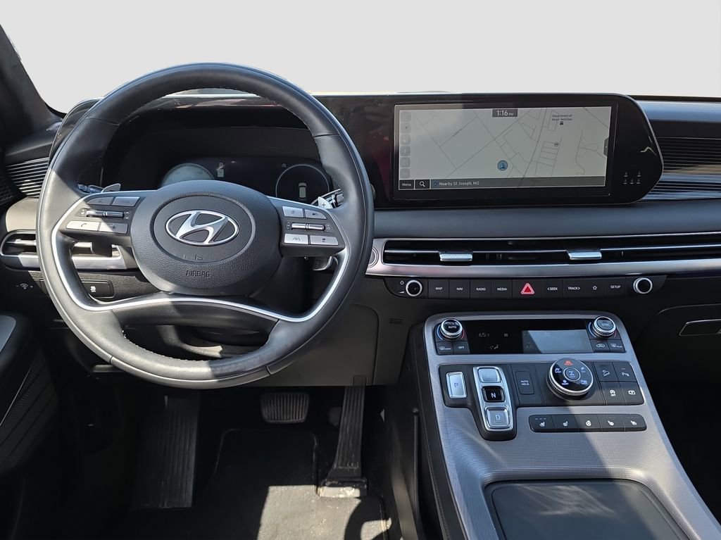 Used 2024 Hyundai Palisade Calligraphy image 13