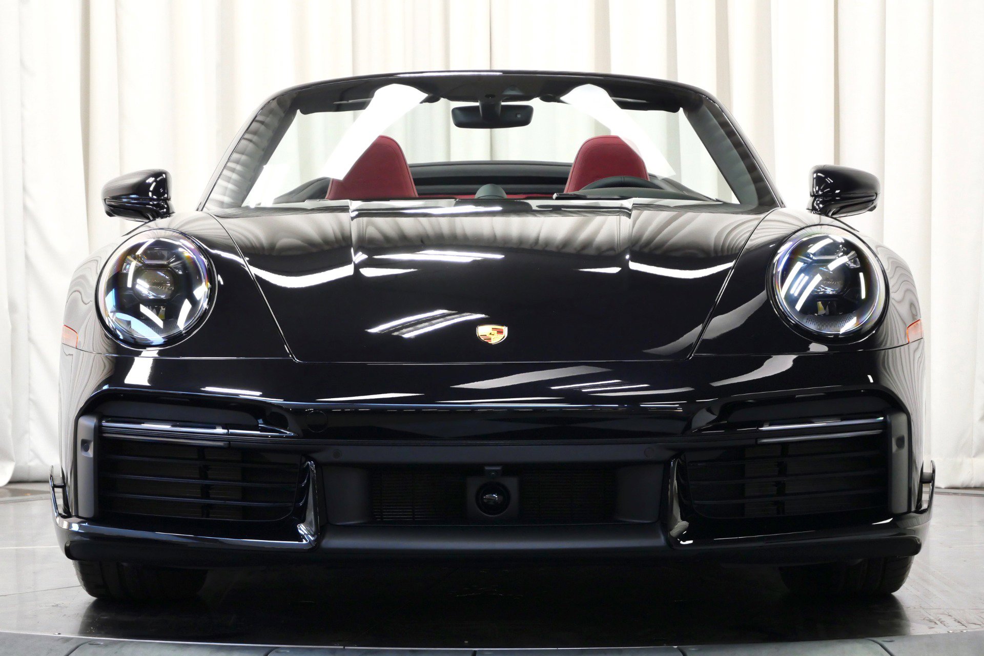 Used 2024 Porsche 911 Turbo image 4