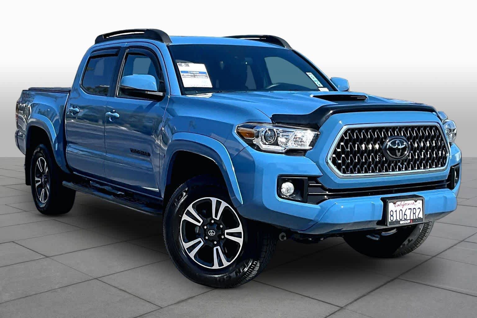 Used 2019 Toyota Tacoma TRD Sport w/ Technology Package RWD image 2