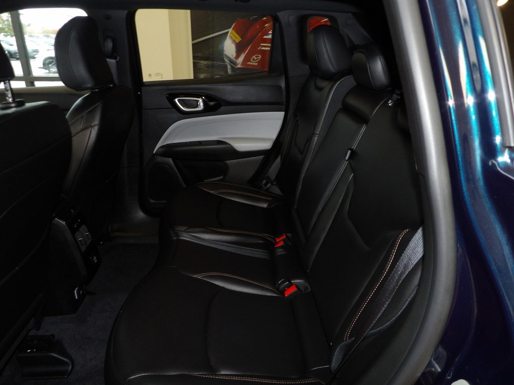 Used 2024 Jeep Compass Limited image 22