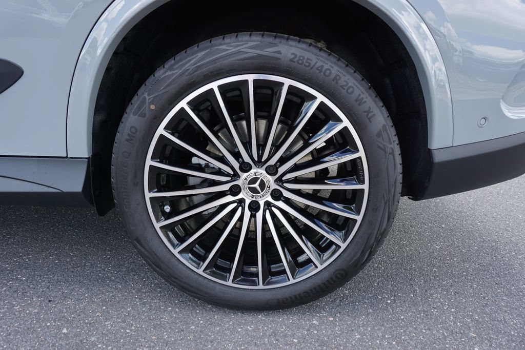 Certified 2025 Mercedes-Benz GLC 300 4MATIC image 16