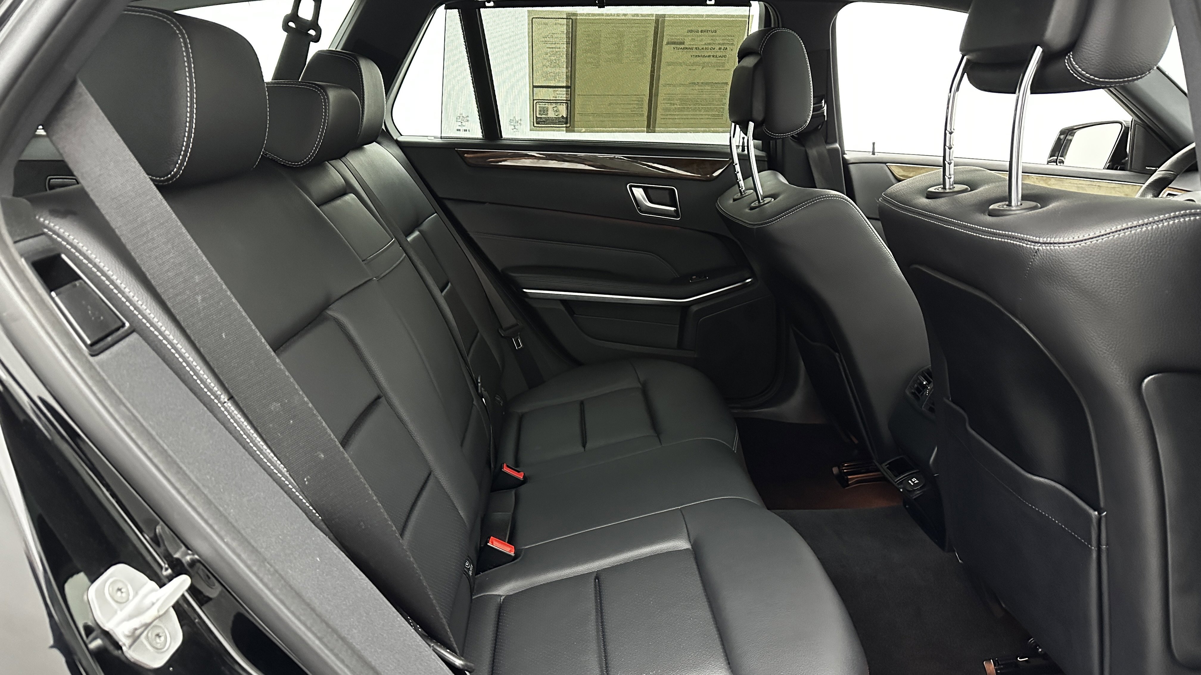 Used 2014 Mercedes-Benz E 350 4MATIC Wagon w/ Premium 1 Package image 32
