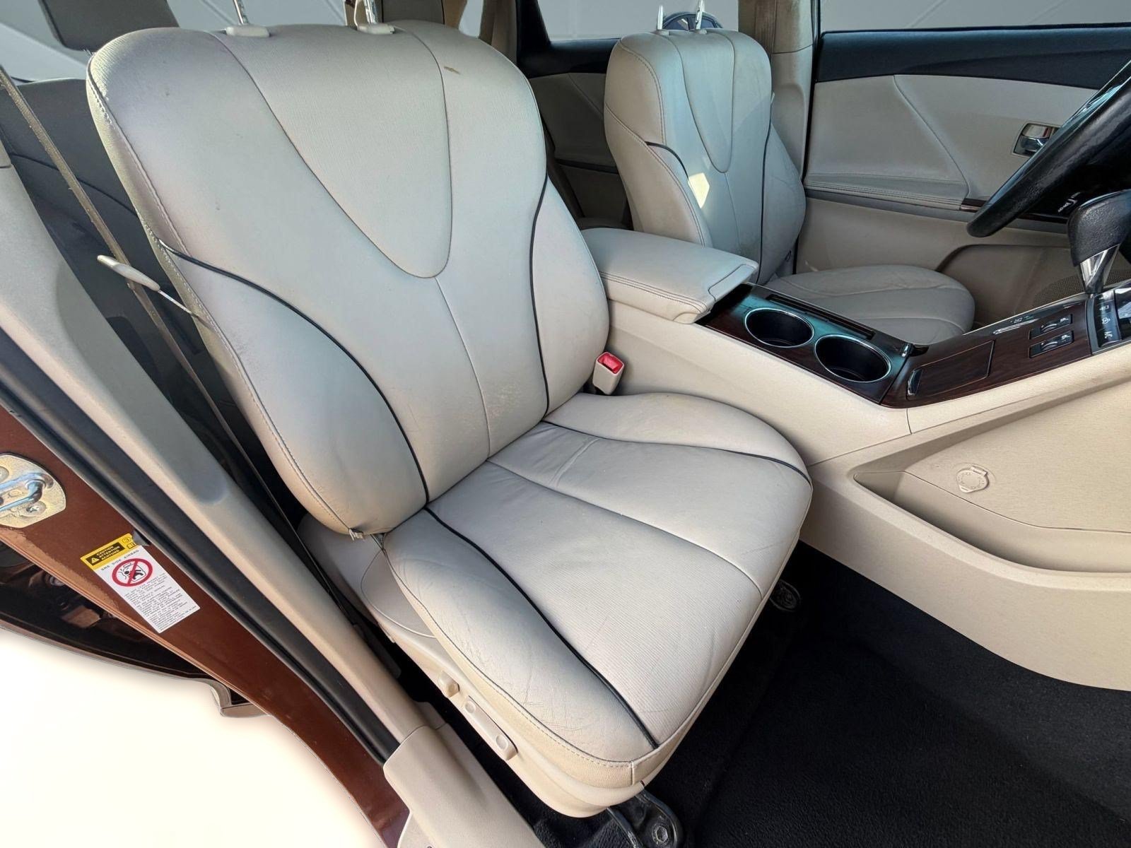 Used 2013 Toyota Venza XLE FWD image 22
