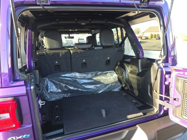 Used 2023 Jeep Wrangler Unlimited Sahara w/ Cold Weather Group image 49