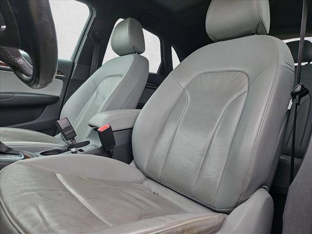 Used 2017 Audi Q3 2.0T Premium Plus w/ Premium Plus Package image 13