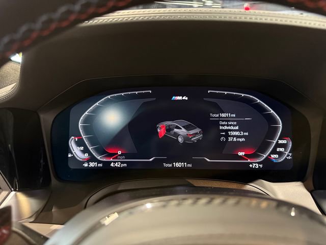 Used 2023 BMW M4 Competition w/ Executive Package RWD image 18