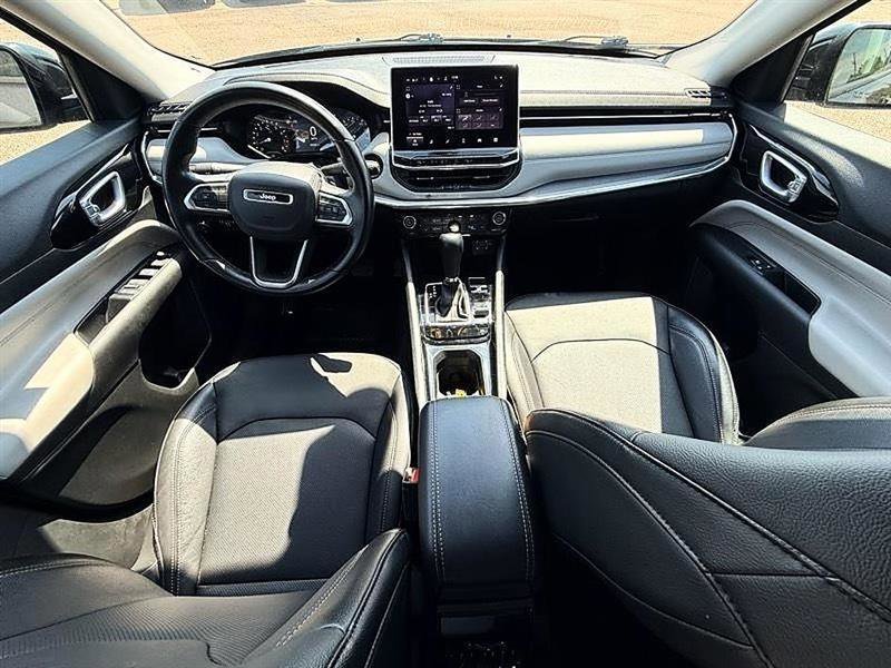 Used 2022 Jeep Compass Limited image 30