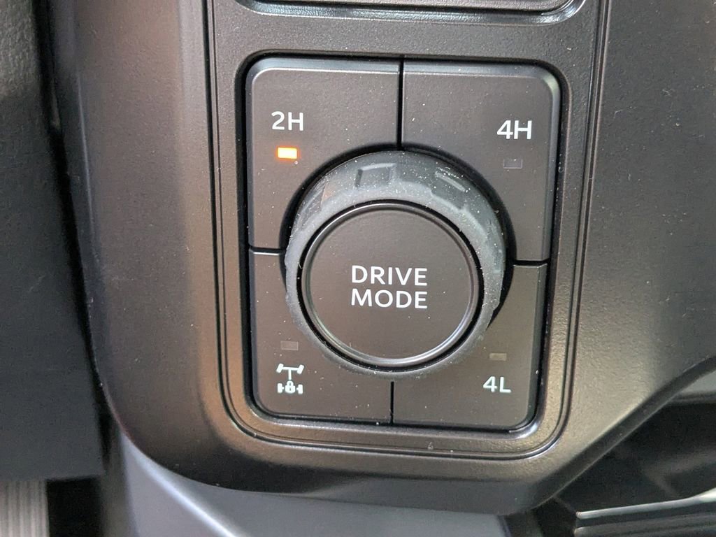 New 2026 Ford F250 Lariat w/ Black Appearance Package image 27