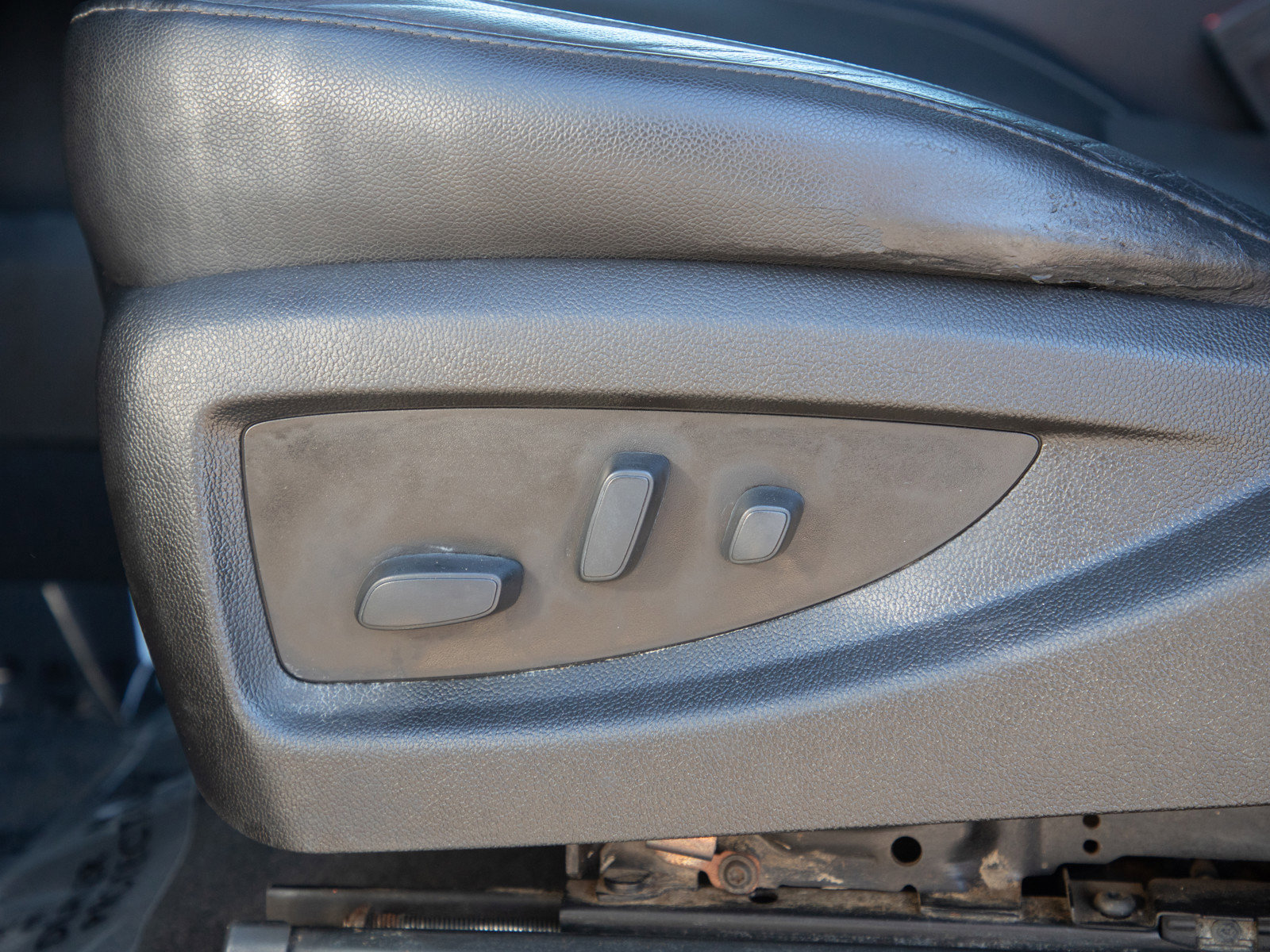 Used 2019 Chevrolet Silverado 2500 LTZ image 26