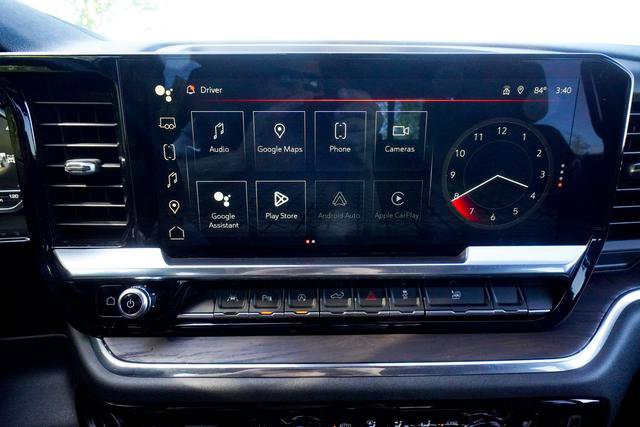Used 2024 GMC Sierra 1500 SLT w/ SLT Premium Plus Package AWD/4WD image 25