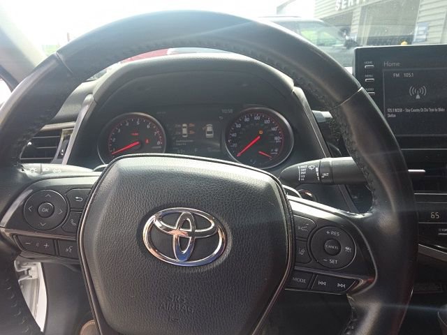 Used 2021 Toyota Camry XSE image 17