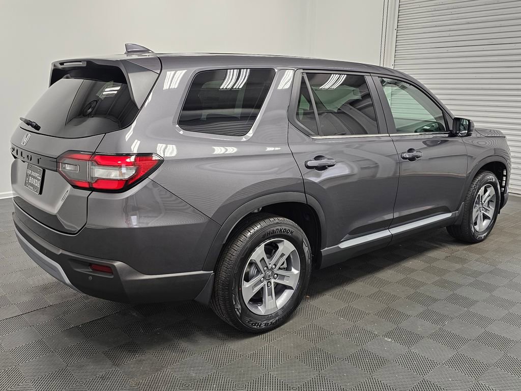 New 2025 Honda Pilot EX-L image 8