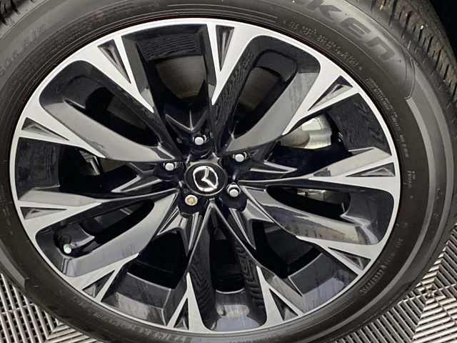 Used 2024 MAZDA CX-90 Plug-In Hybrid w/ Premium Pkg image 28