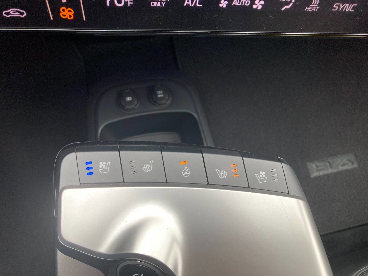 Used 2023 Kia EV6 Wind image 16