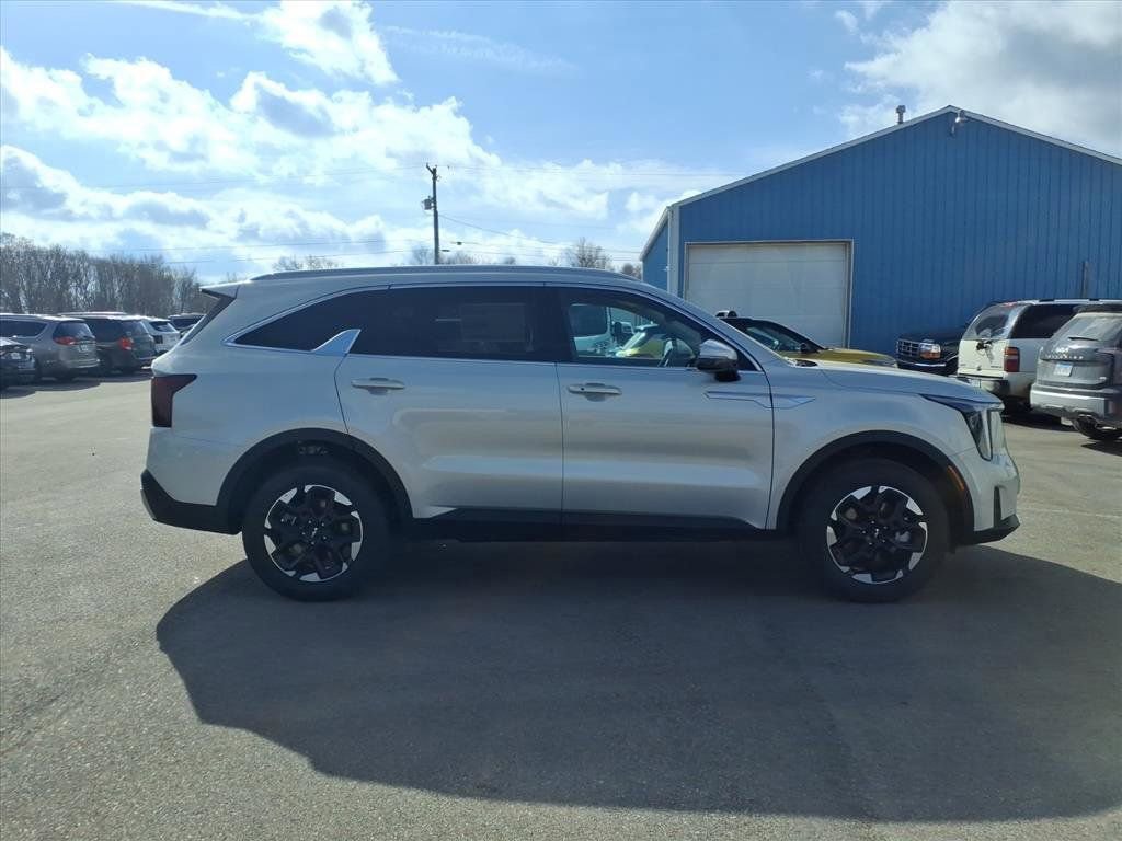 New 2026 Kia Sorento S image 7