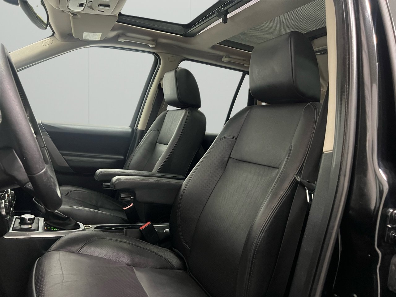 Used 2008 Land Rover LR2 HSE image 30