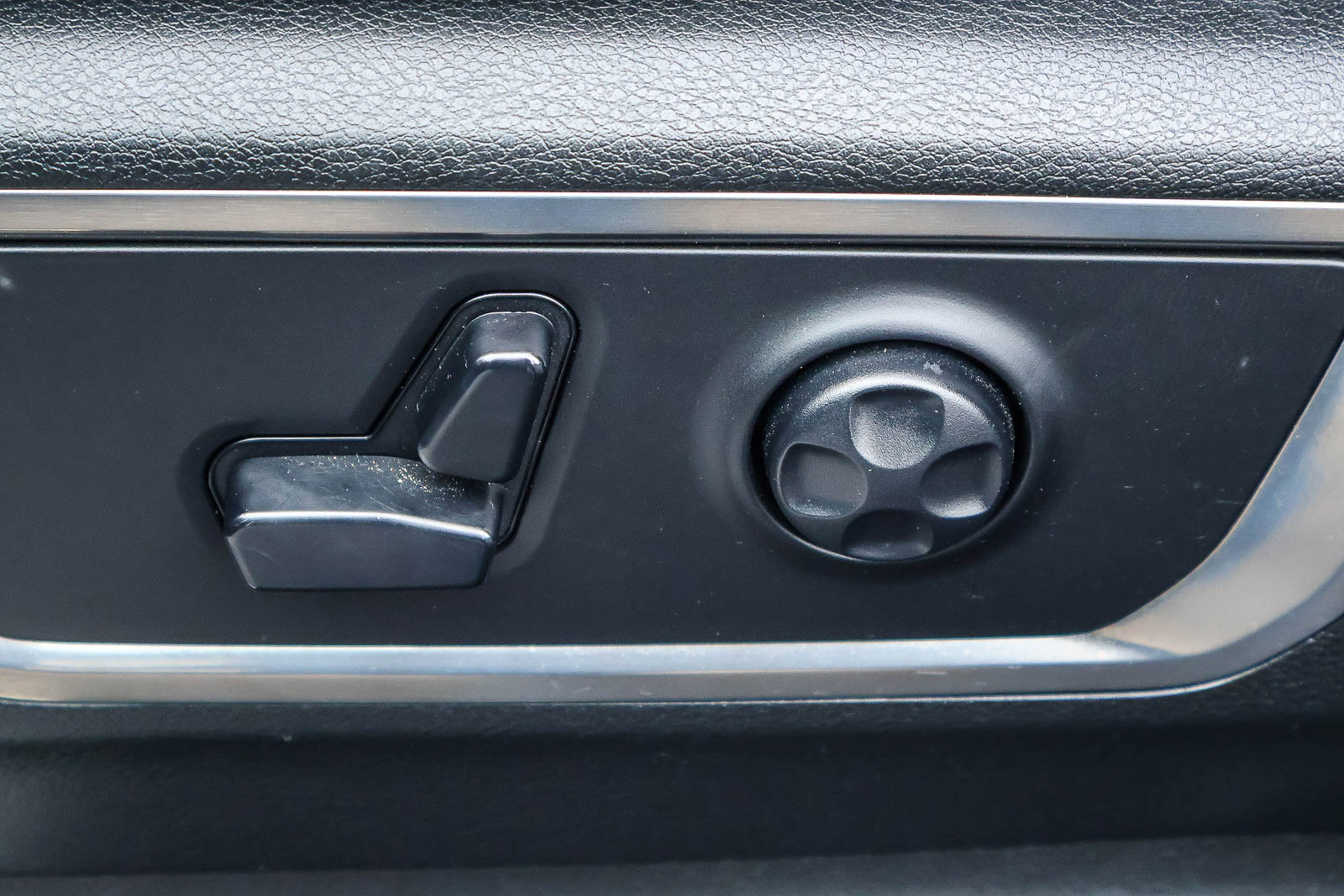 Used 2020 RAM 1500 Limited RWD image 13
