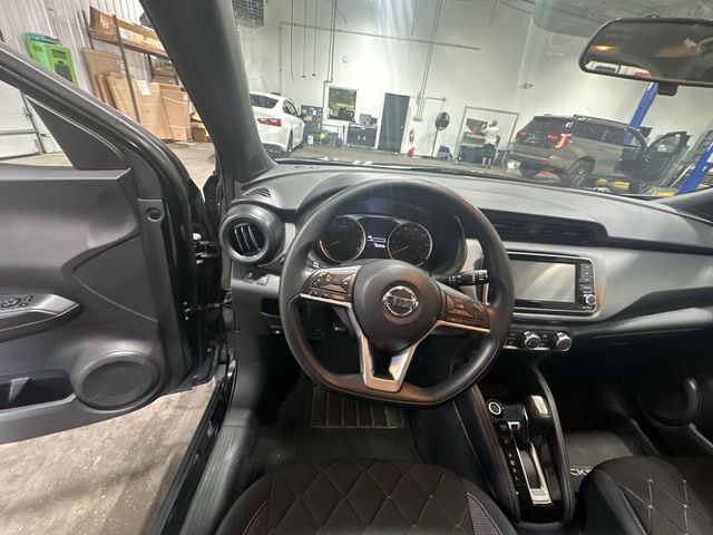 Used 2018 Nissan Kicks S FWD image 15