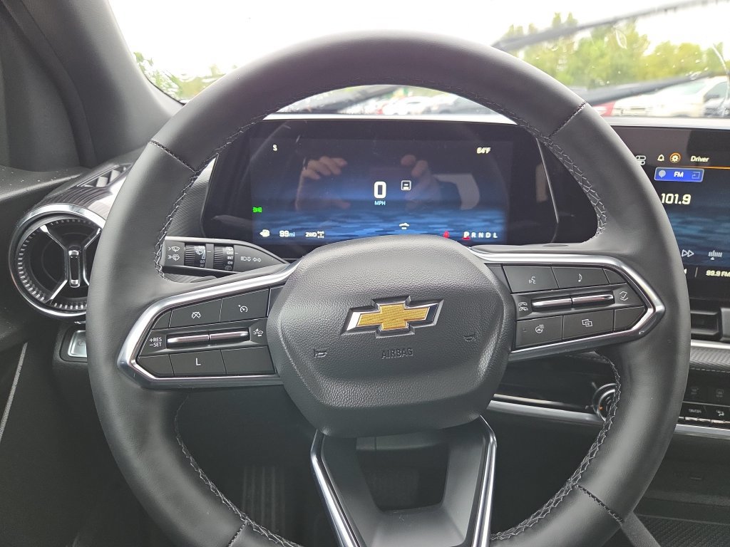 Certified 2025 Chevrolet Equinox LT w/ Safety and Technology Package AWD/4WD image 13