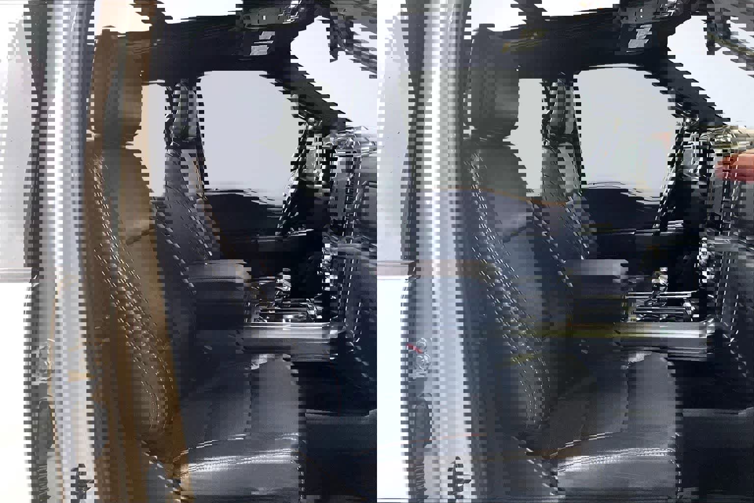 Used 2023 Ford F150 Lariat w/ Equipment Group 502A High AWD/4WD image 14