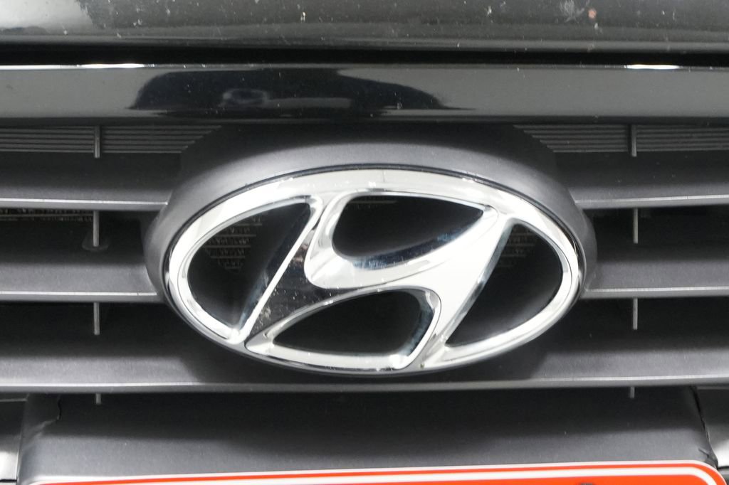 Used 2015 Hyundai Veloster Turbo w/ Option Group 04 FWD image 13