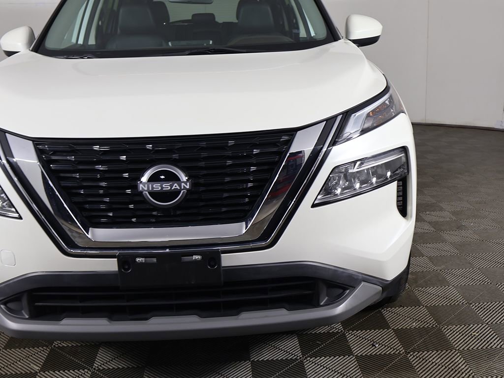 Used 2023 Nissan Rogue SV w/ SV Premium B Package image 14