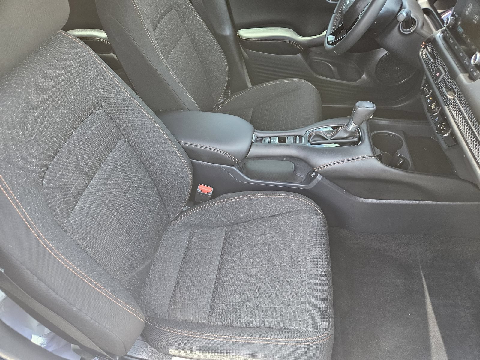 Used 2024 Honda HR-V Sport image 17
