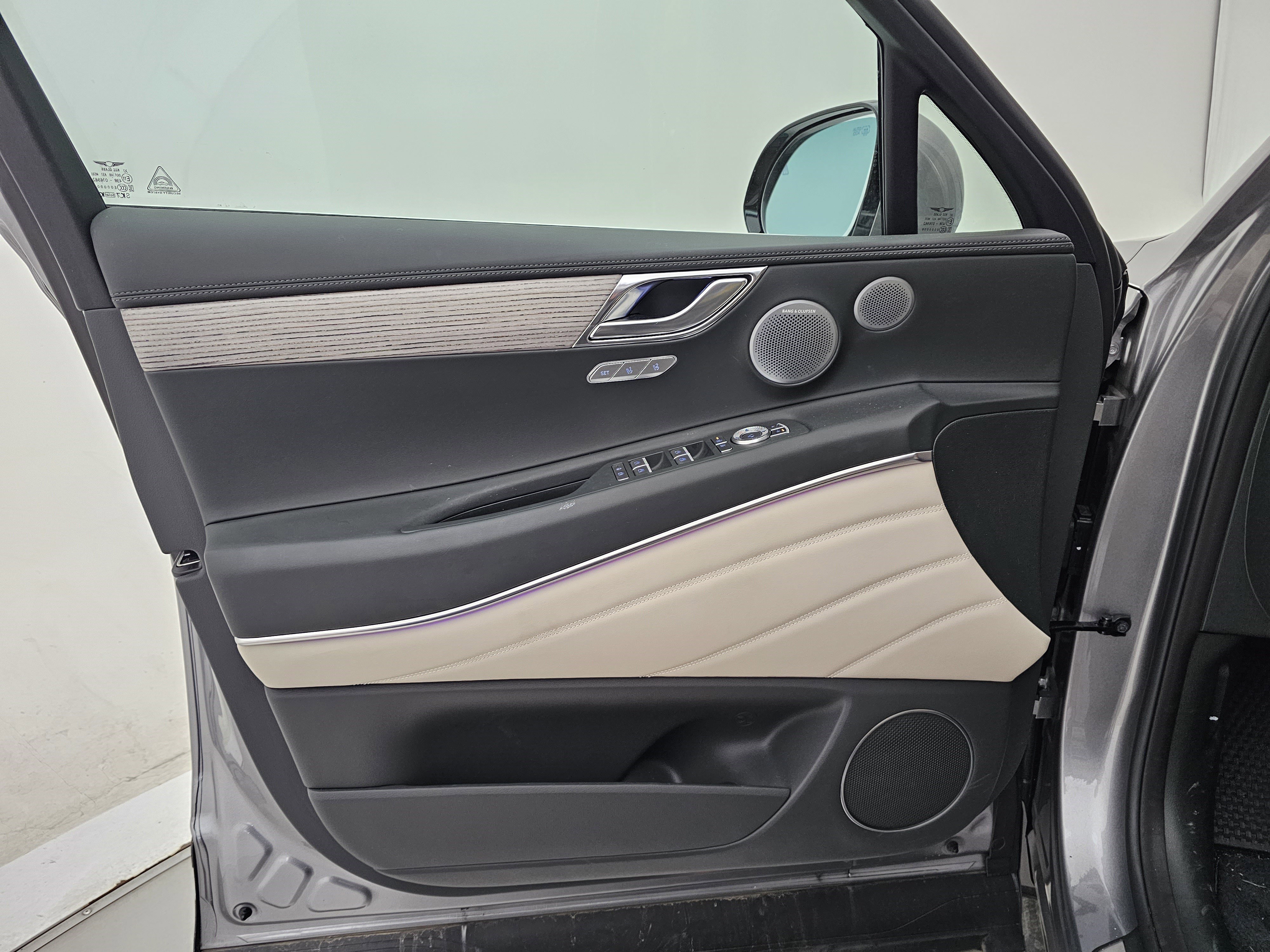 Used 2025 Genesis GV80 3.5T Prestige image 13