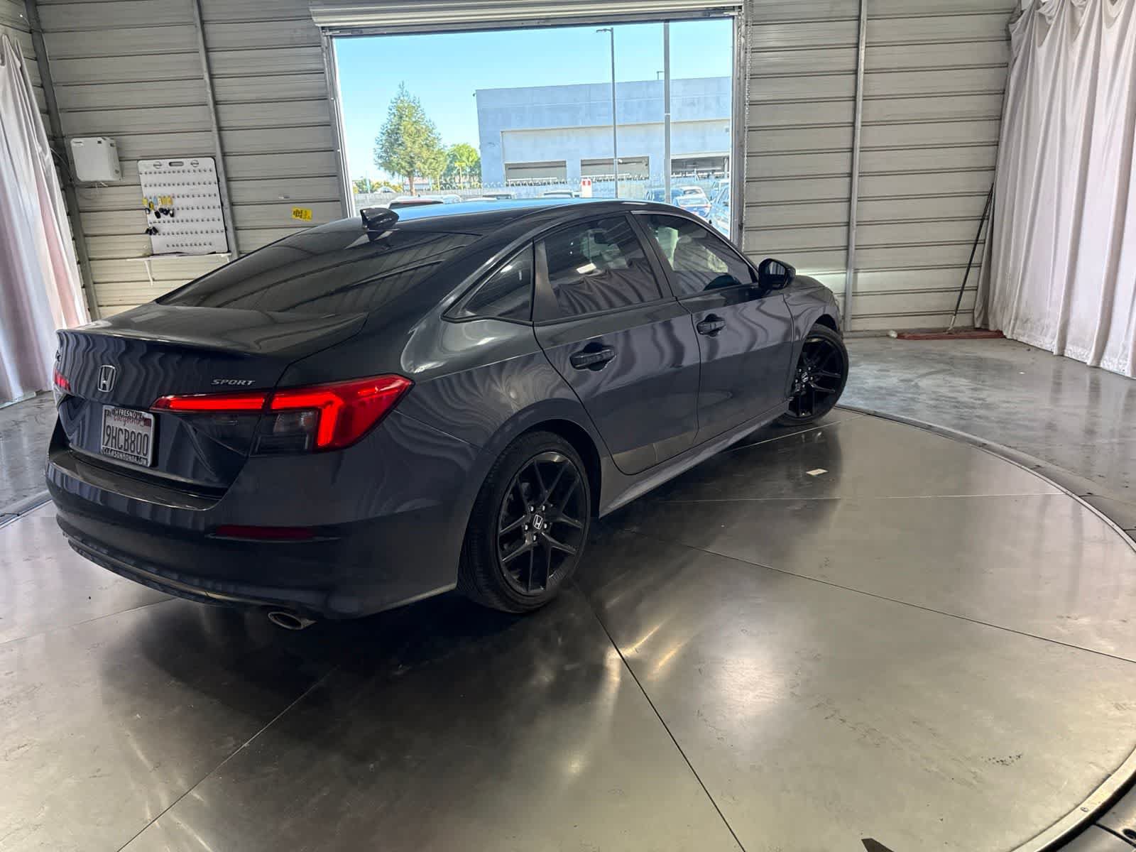 Used 2023 Honda Civic Sport image 4