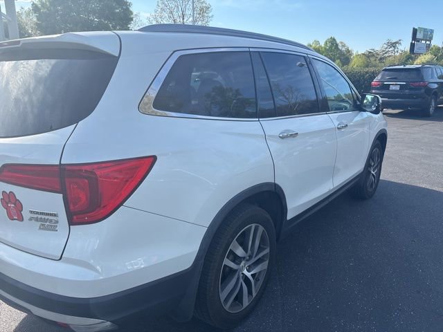 Used 2017 Honda Pilot Touring image 8