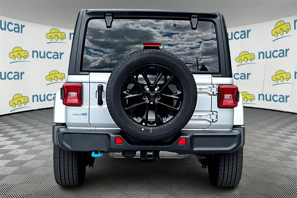 Used 2023 Jeep Wrangler Unlimited Sahara image 5