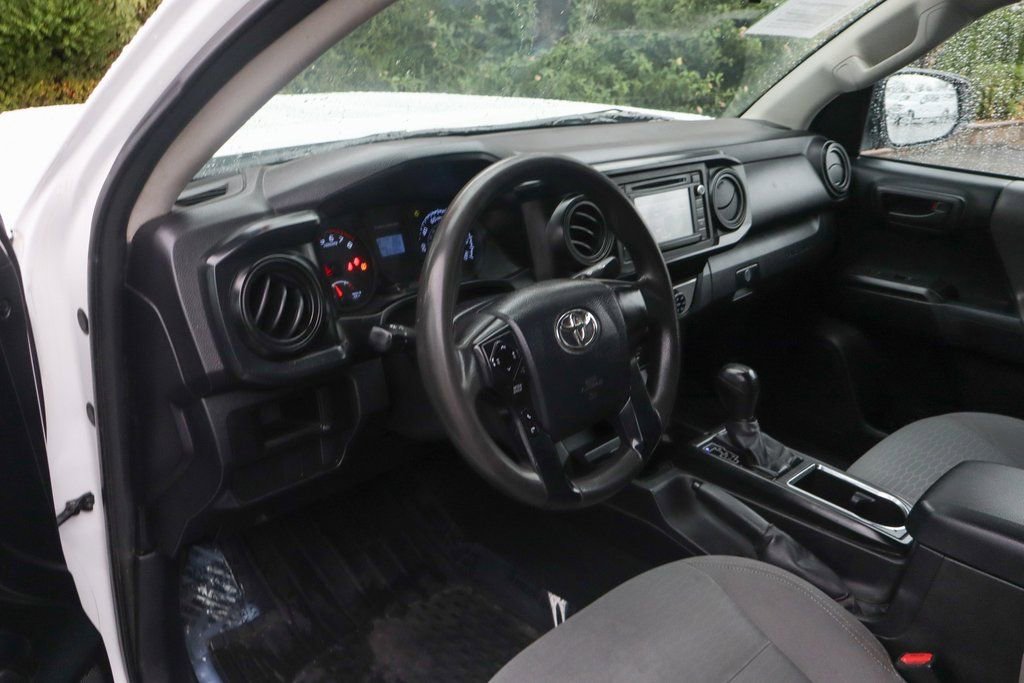 Used 2016 Toyota Tacoma SR image 21