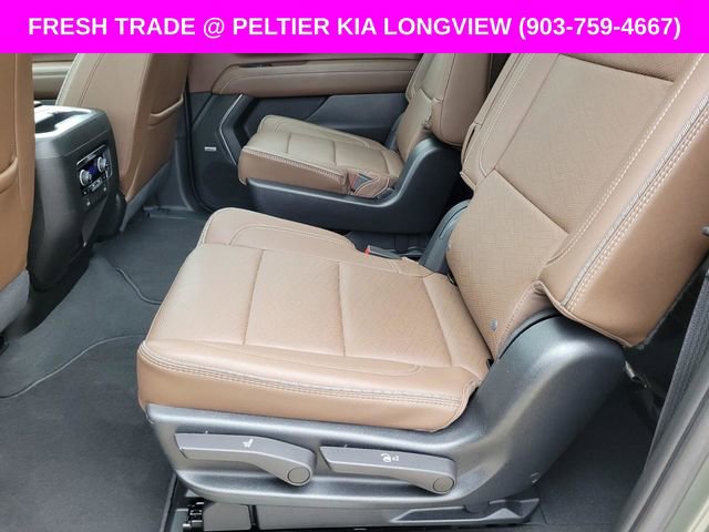 Used 2023 Chevrolet Suburban High Country image 20