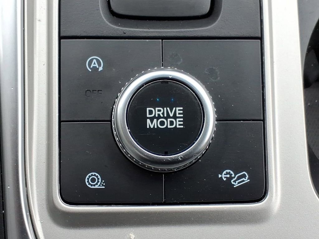 Certified 2022 Ford Explorer Limited w/ Equipment Group 301A image 20