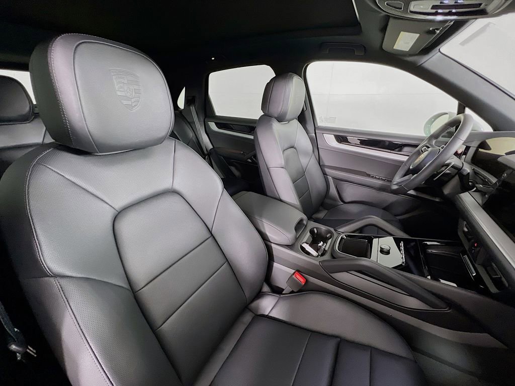New 2026 Porsche Cayenne image 30