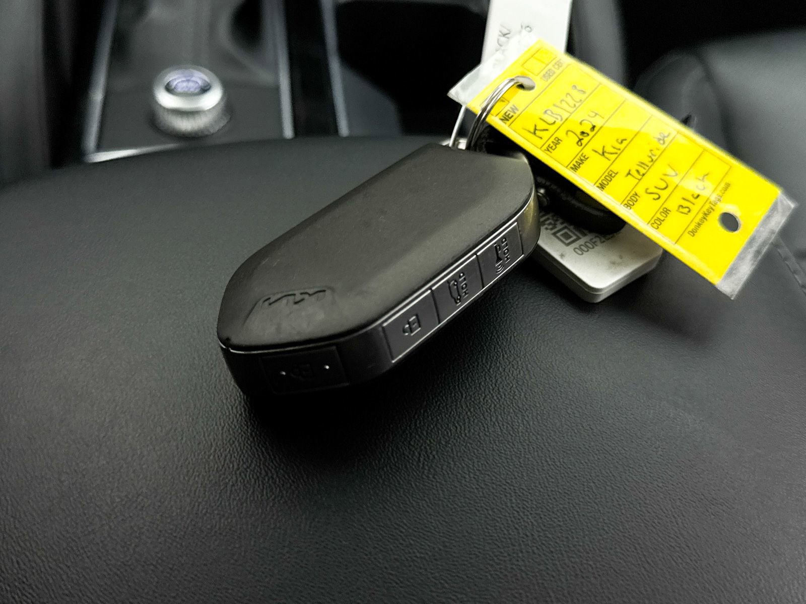 Certified 2024 Kia Telluride EX w/ EX Captain's Chair Package image 40