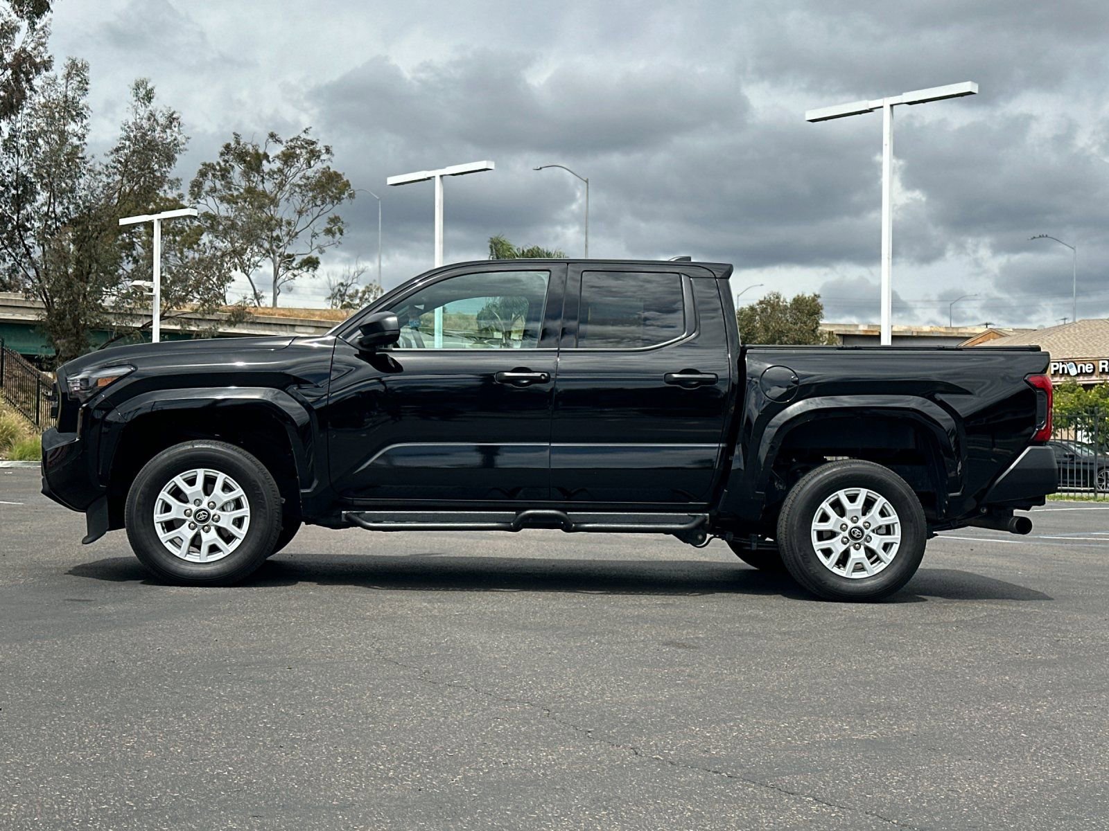 Used 2025 Toyota Tacoma SR w/ SR Upgrade Package image 2